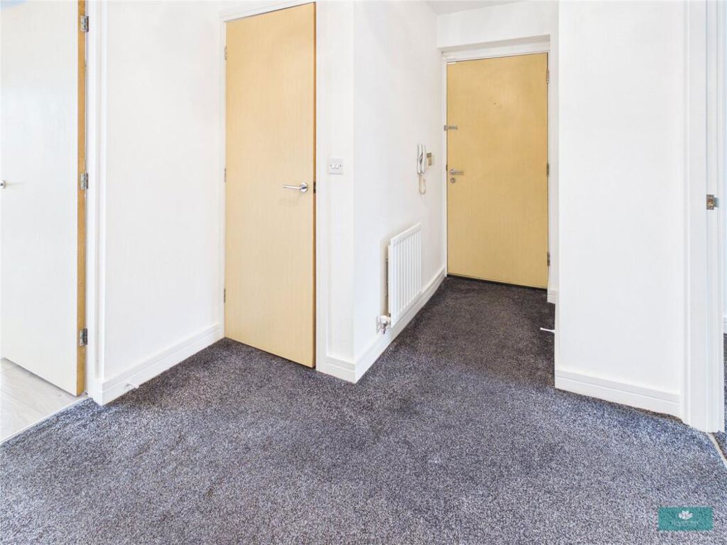 Property image 13 of 17