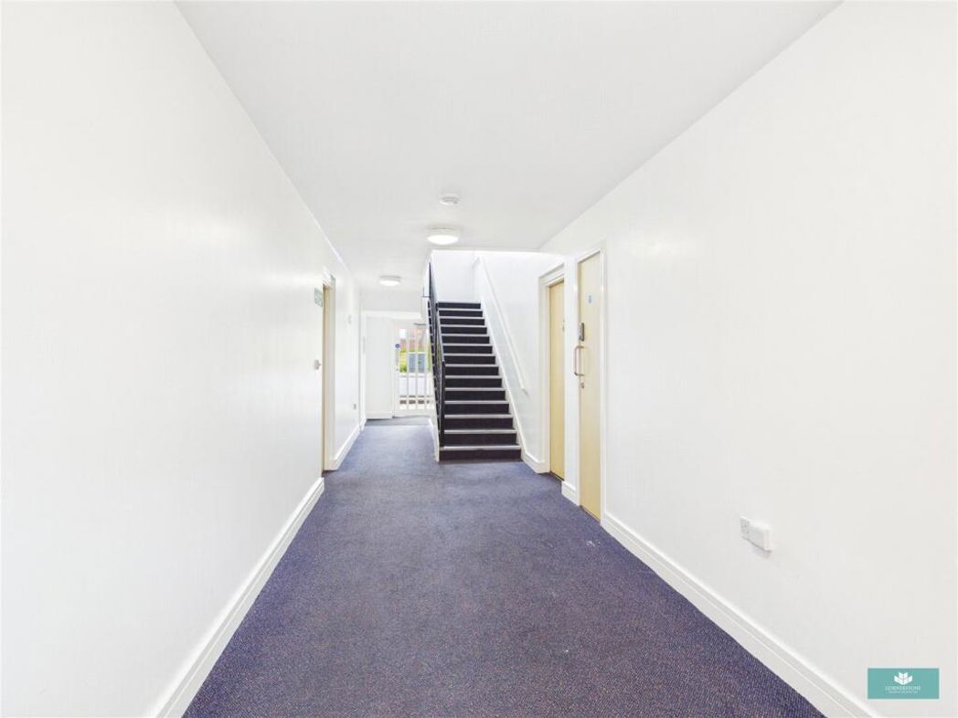 Property image 14 of 17