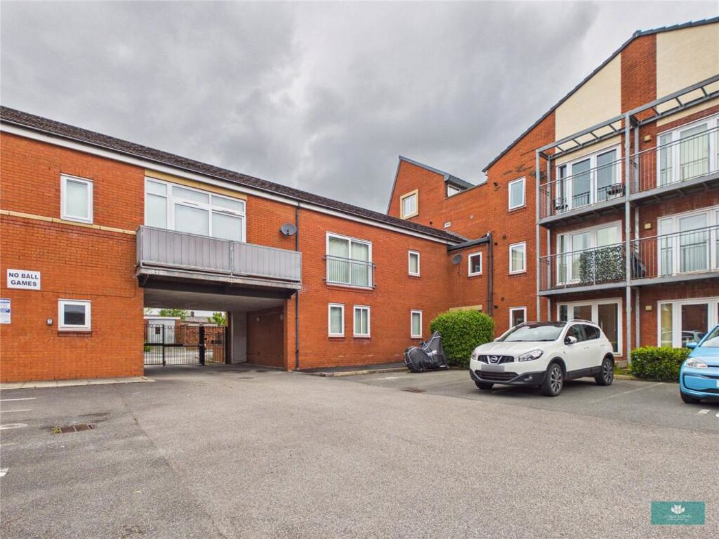 Property image 16 of 17