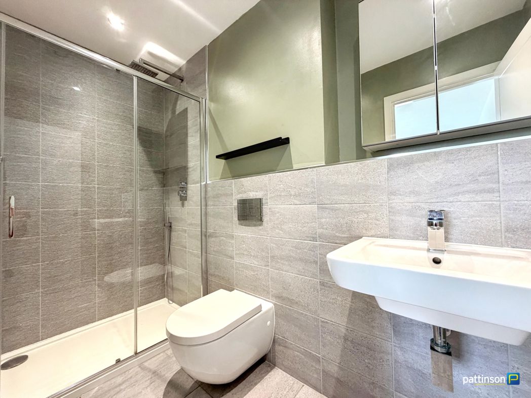 Property image 17 of 28