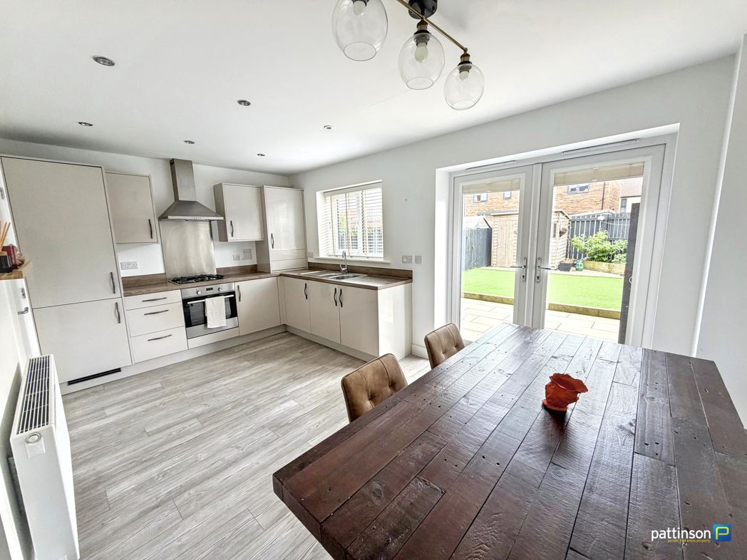 Property image 2 of 28