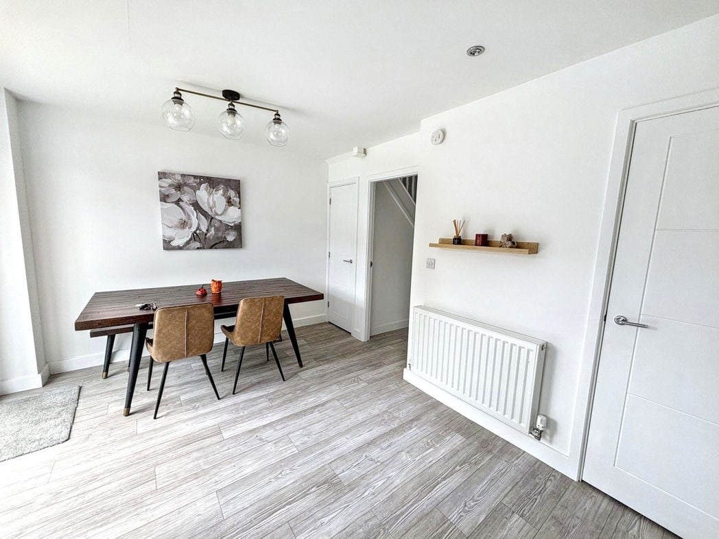 Property image 10 of 28