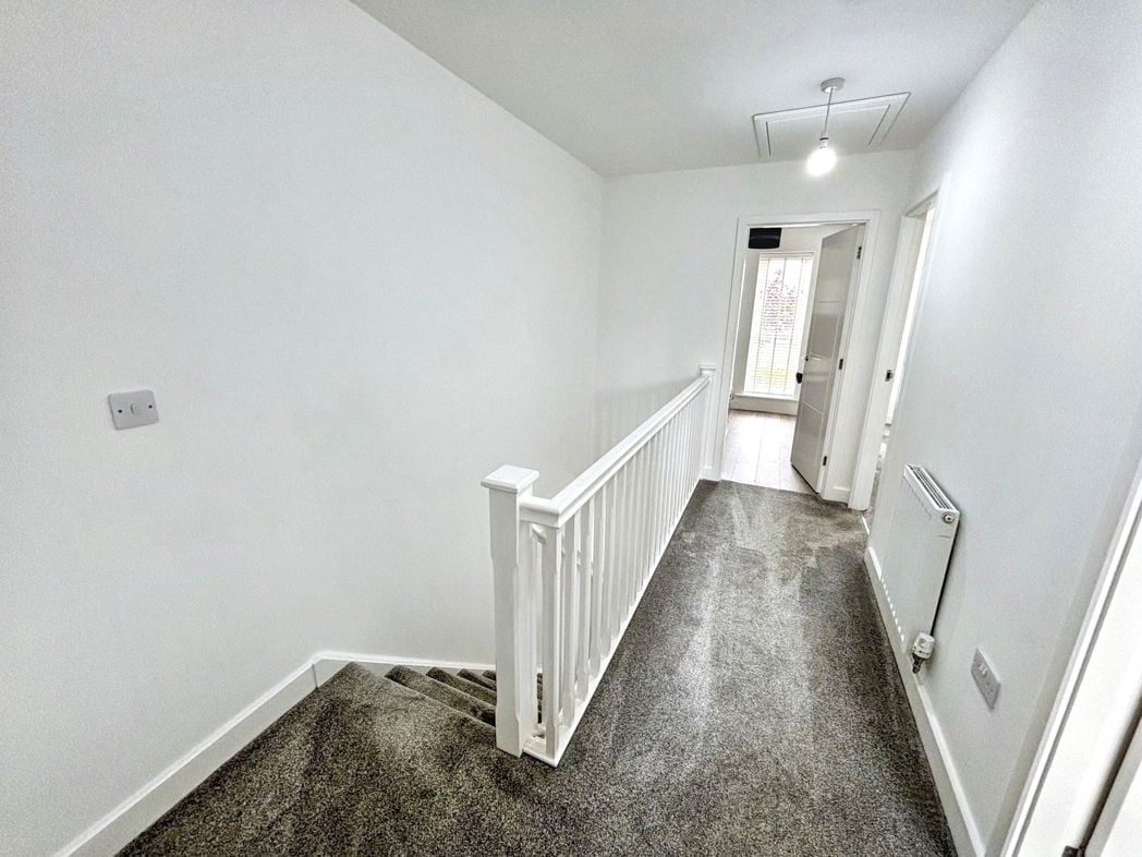 Property image 13 of 28