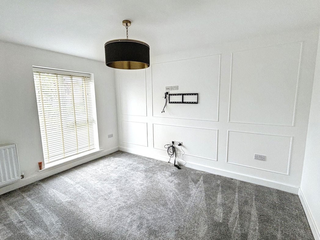 Property image 3 of 28