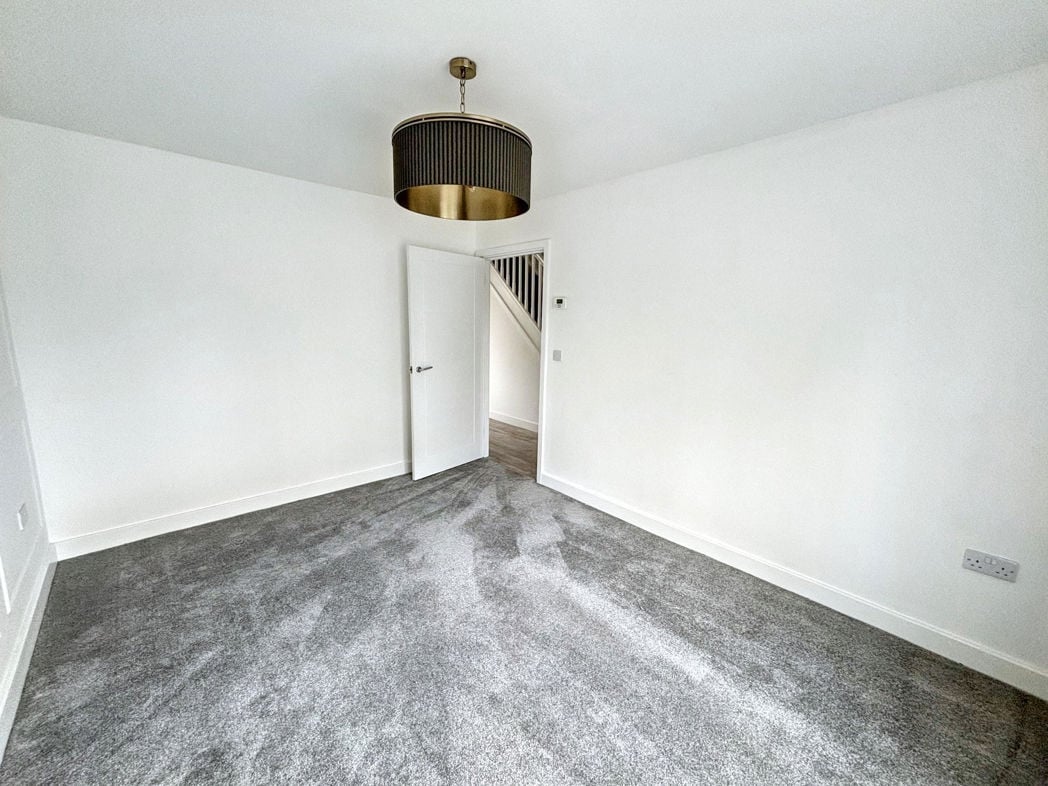 Property image 6 of 28