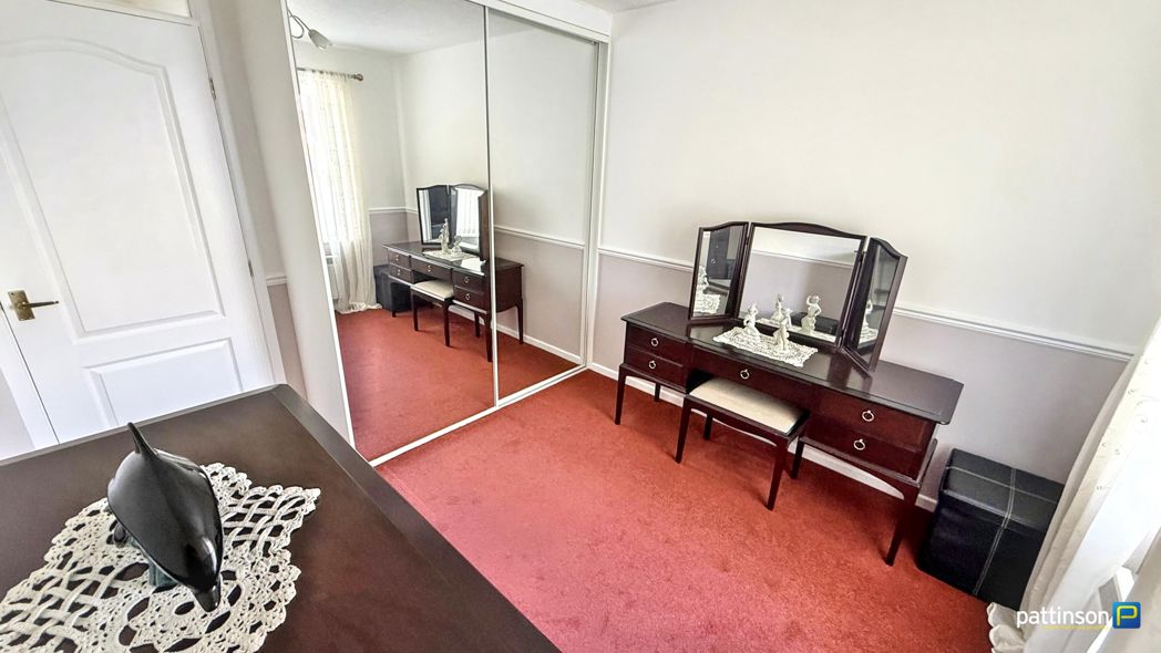 Property image 14 of 22
