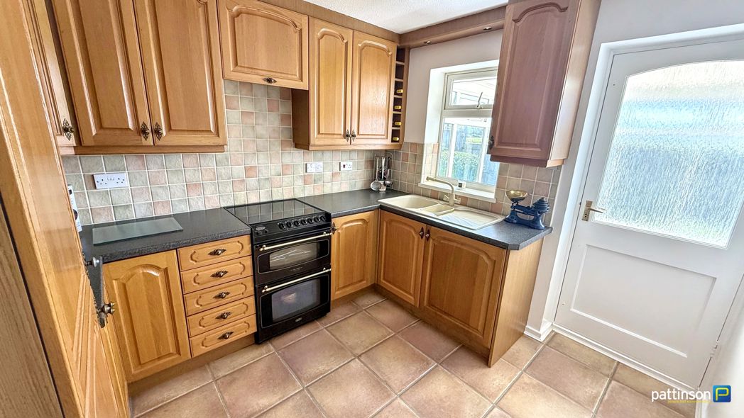 Property image 8 of 22