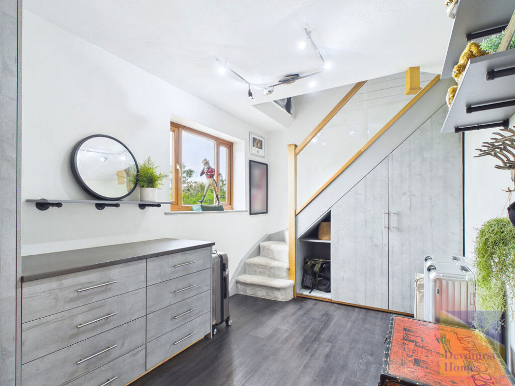 Property image 12 of 32