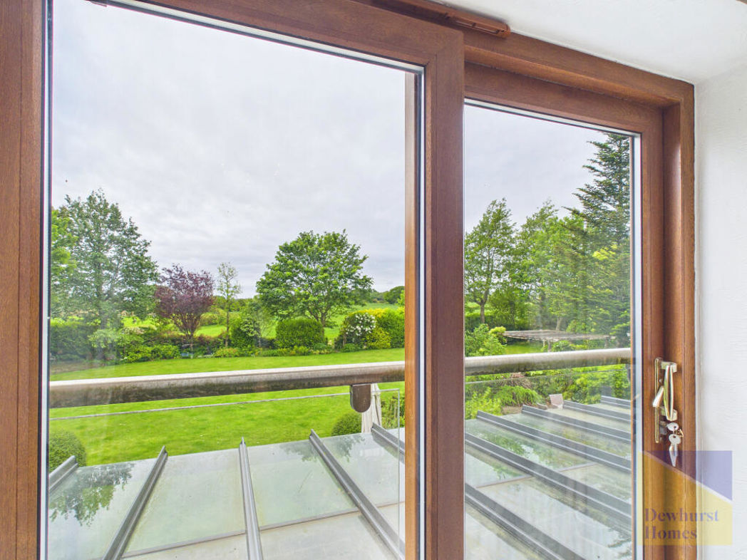 Property image 27 of 32