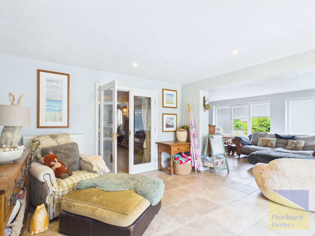 Property image 14 of 32