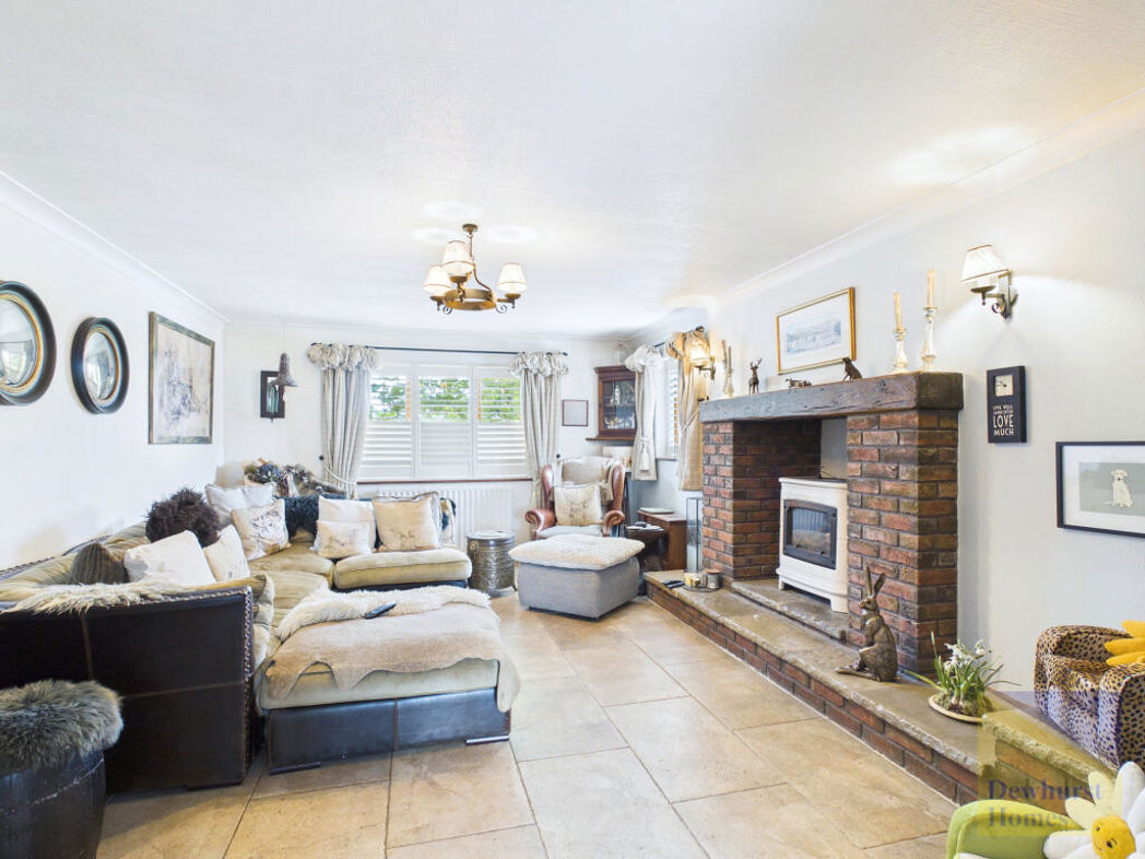 Property image 3 of 32