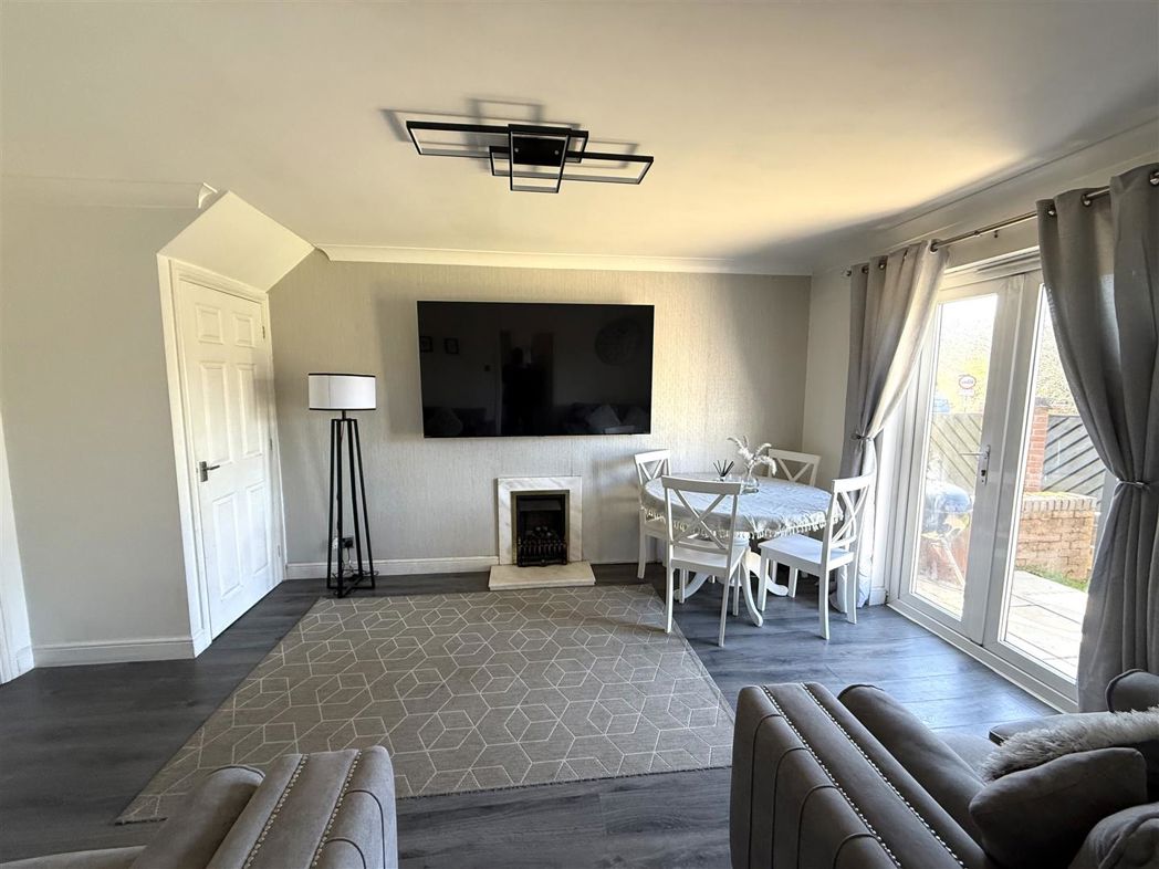 Property image 2 of 14
