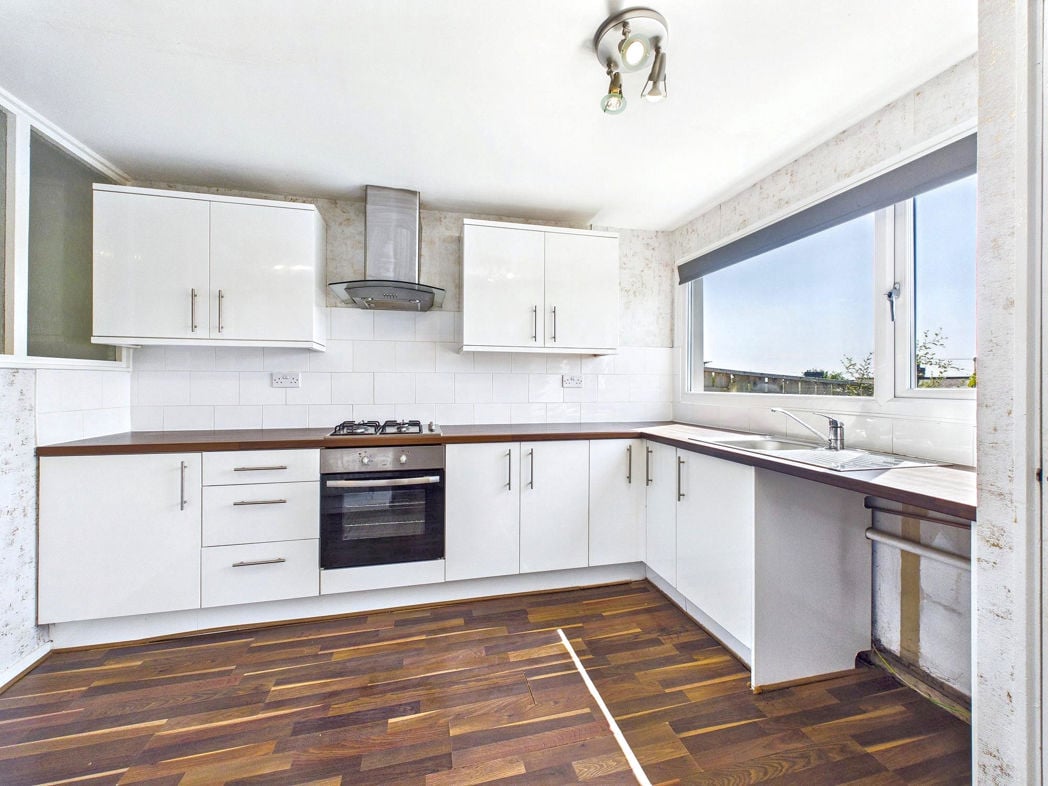 Property image 3 of 8