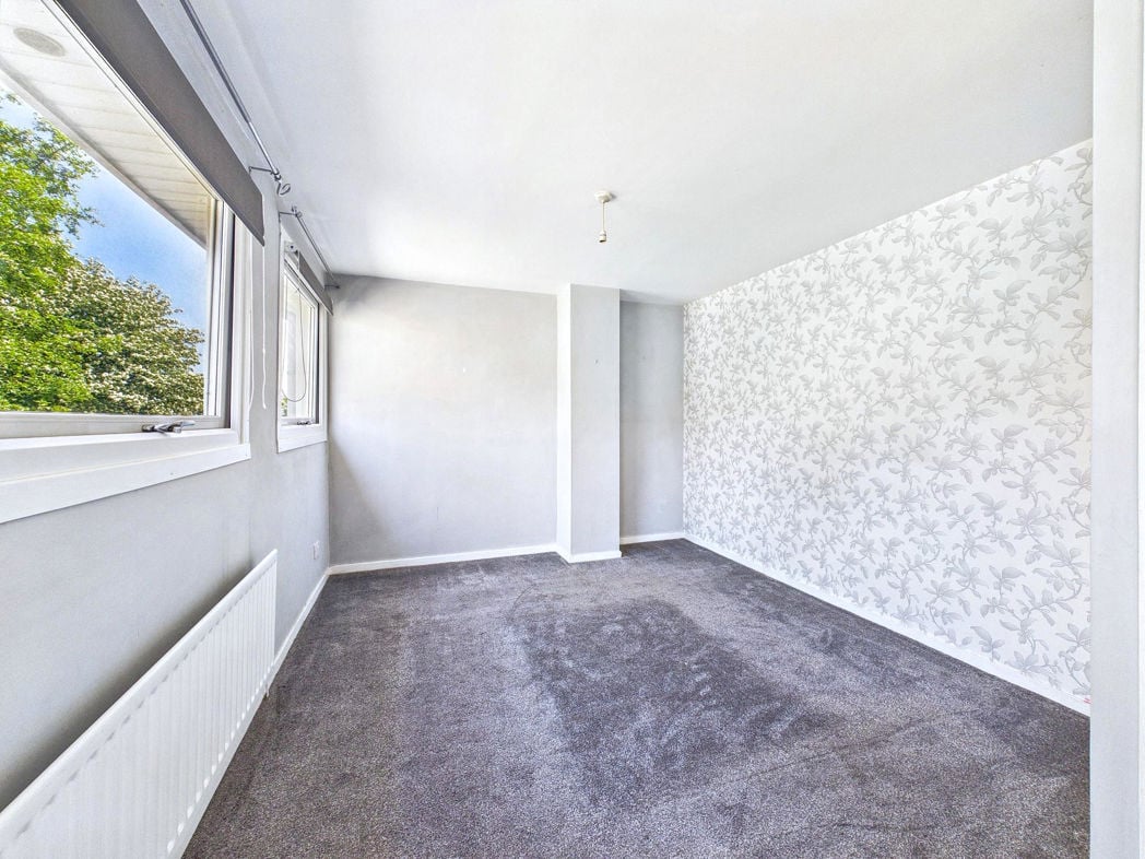 Property image 5 of 8