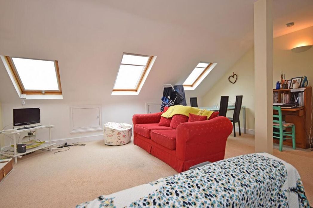 Property image 2 of 6