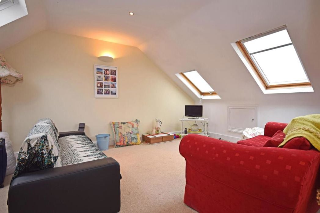 Property image 3 of 6