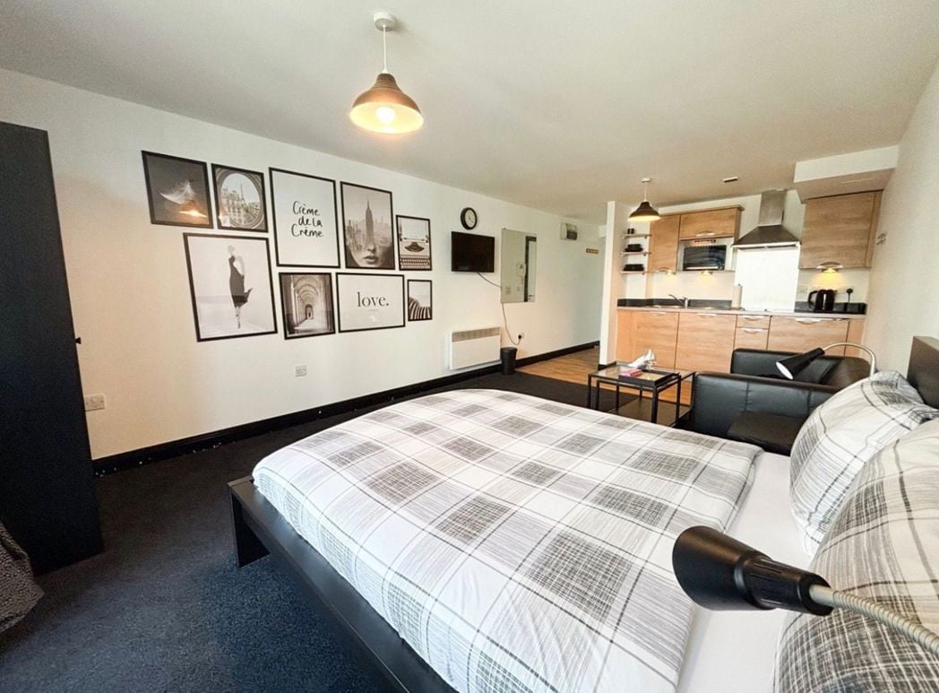 Property image 6 of 8