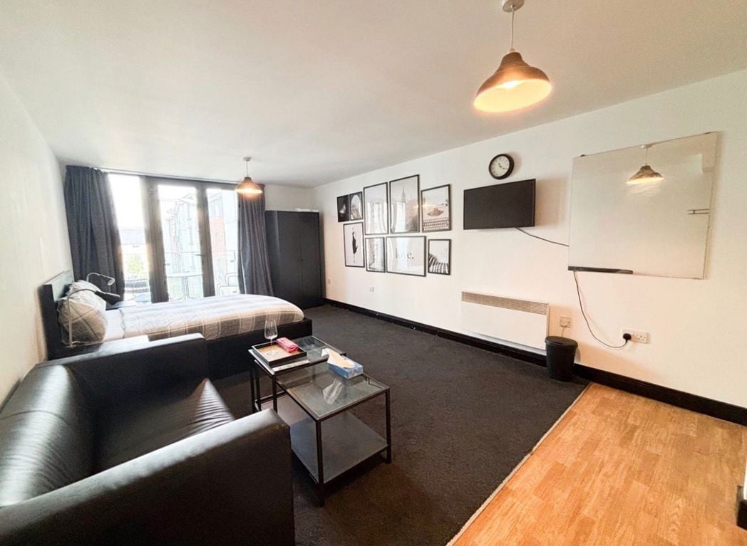 Property image 4 of 8
