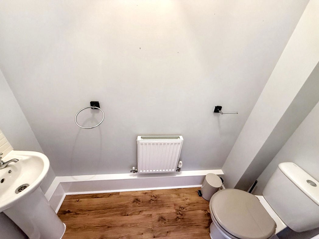 Property image 5 of 13