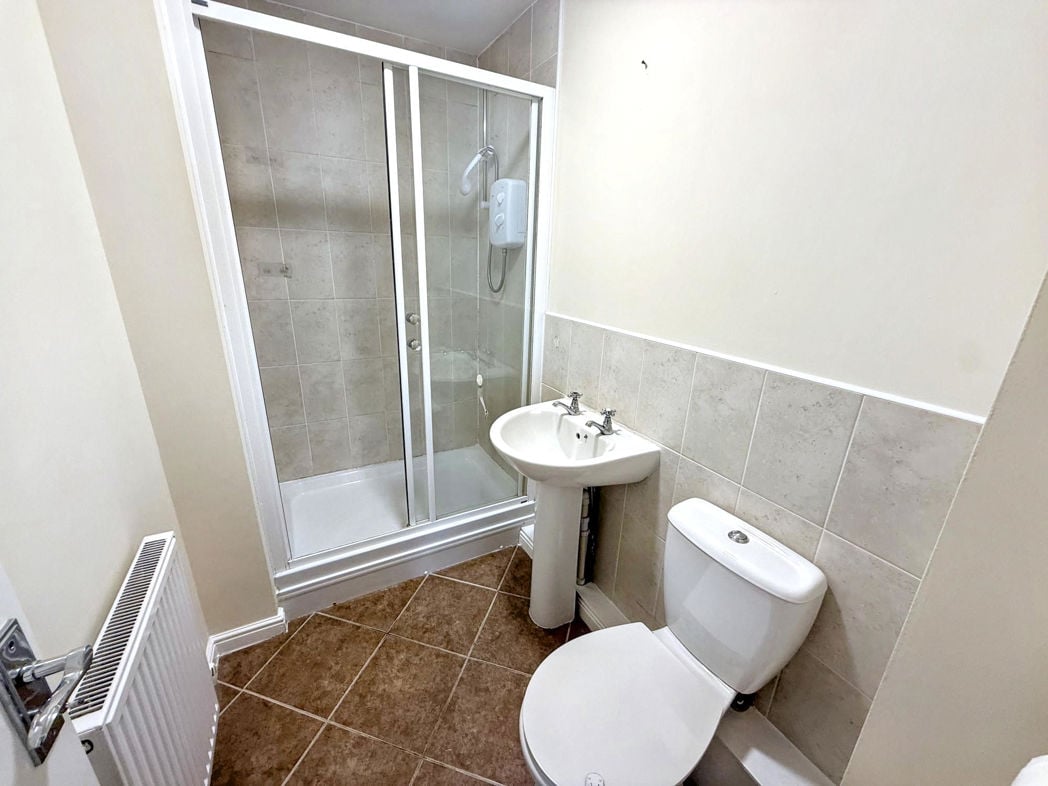 Property image 9 of 13