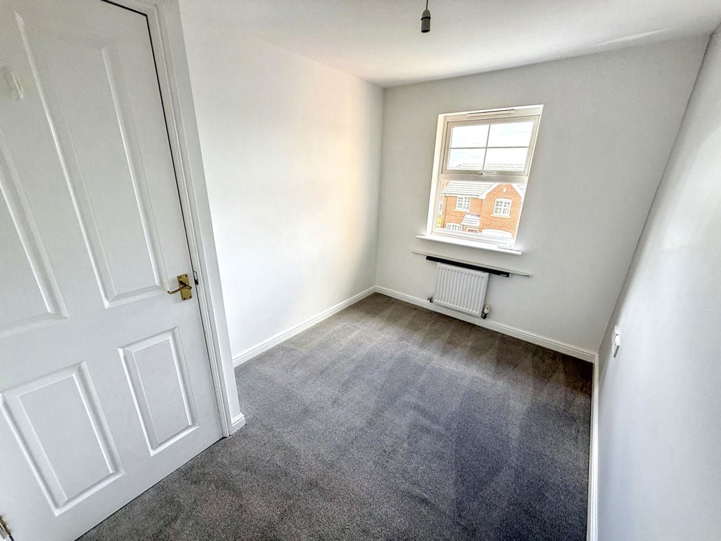 Property image 12 of 13