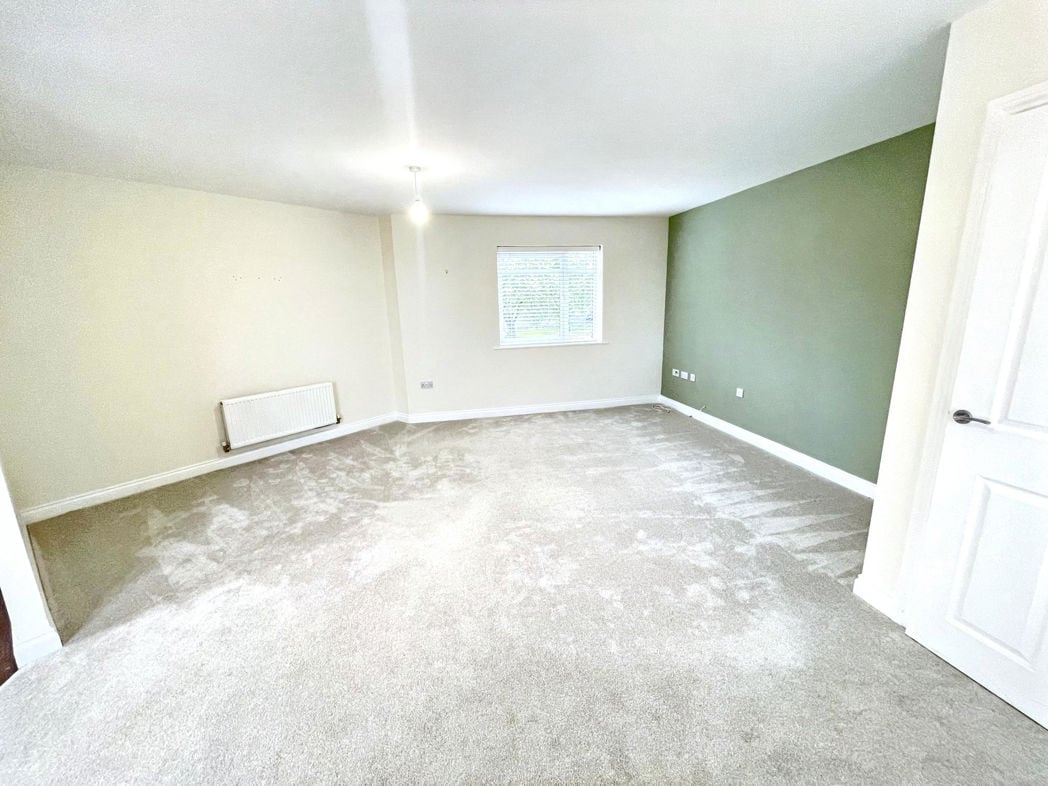 Property image 3 of 8