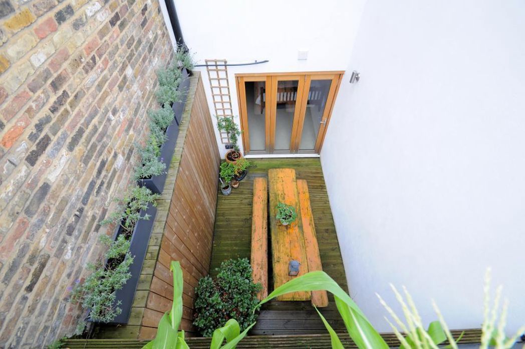 Property image 11 of 12
