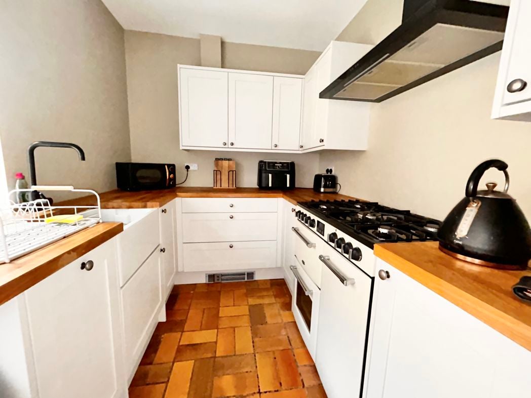 Property image 12 of 22