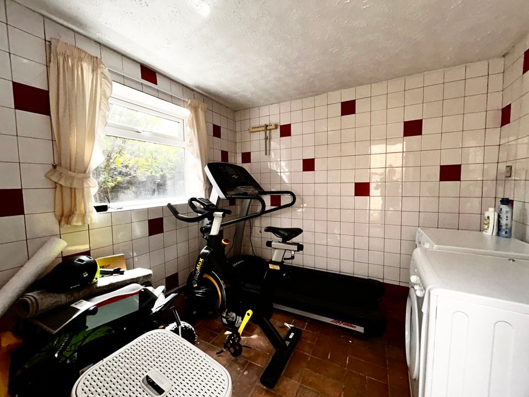 Property image 13 of 22