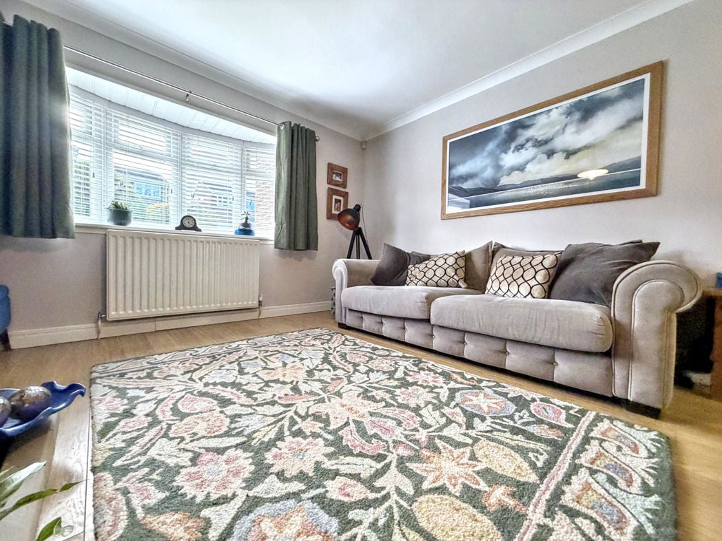 Property image 4 of 31