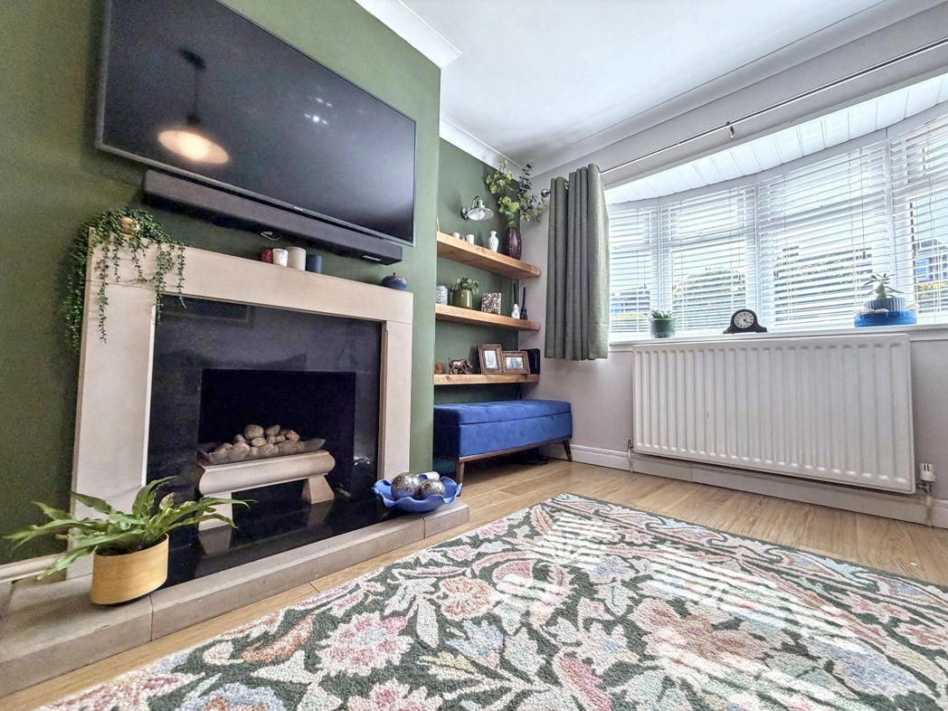 Property image 9 of 31
