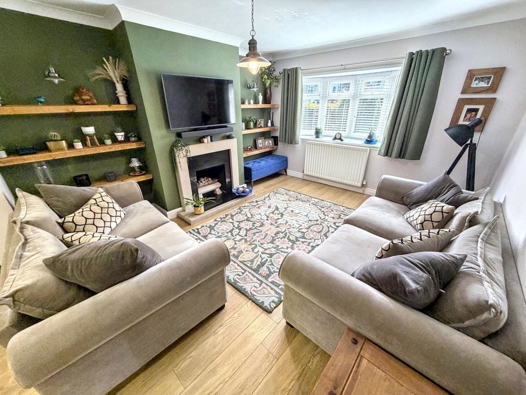 Property image 8 of 31