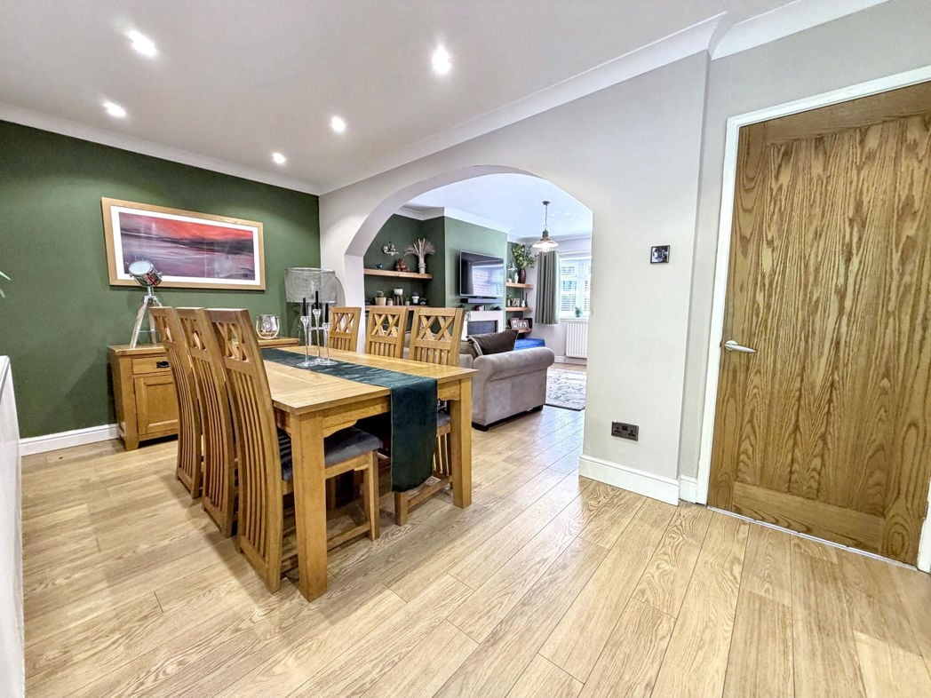 Property image 12 of 31