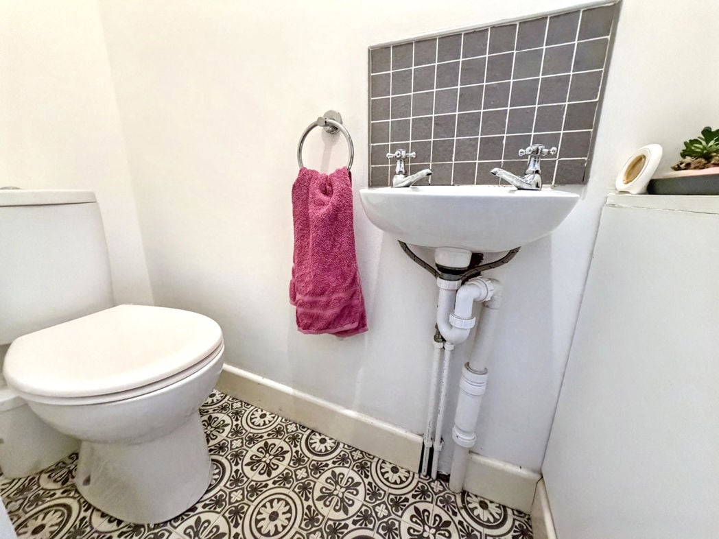 Property image 17 of 31