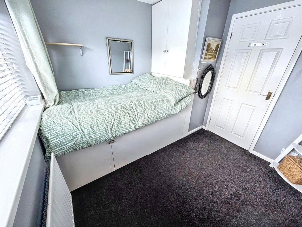 Property image 25 of 31