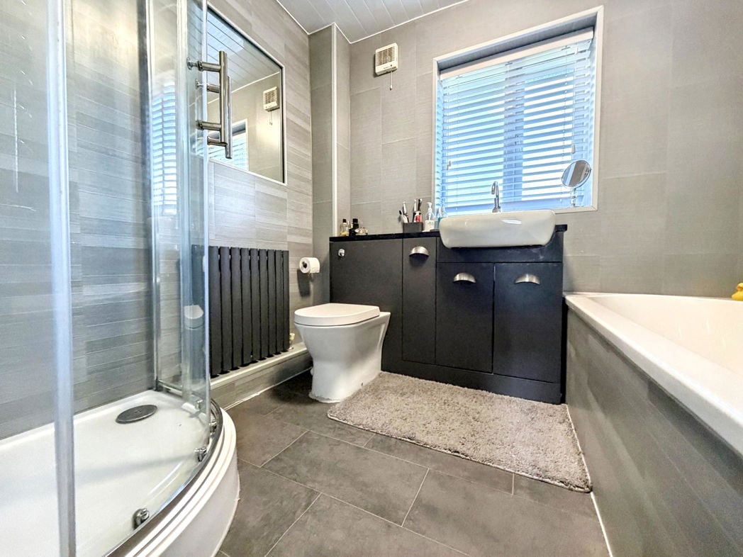 Property image 27 of 31