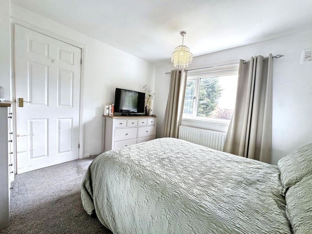 Property image 10 of 18