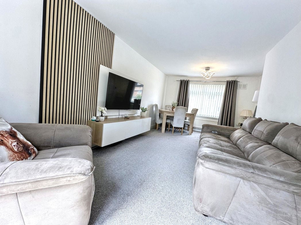 Property image 3 of 18