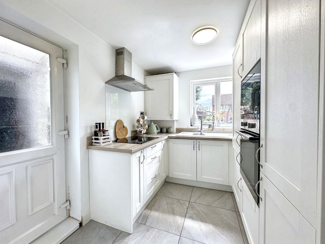 Property image 6 of 18