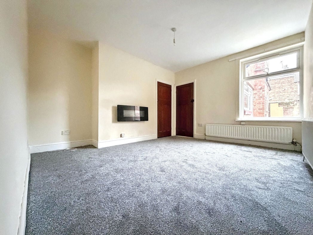 Property image 2 of 10
