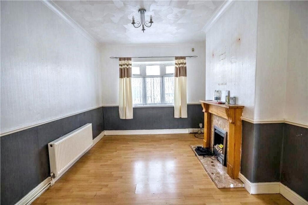 Property image 2 of 15