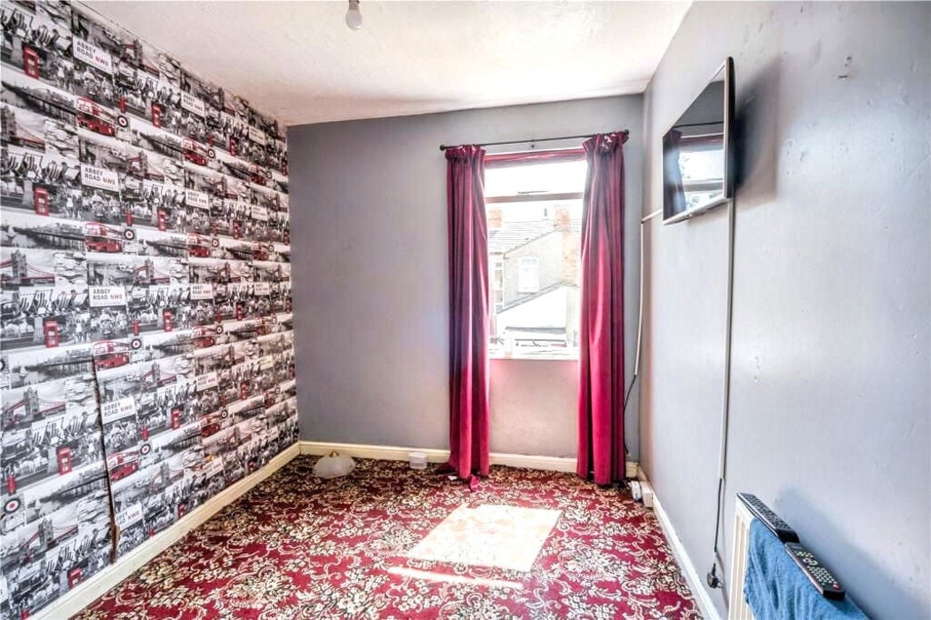 Property image 11 of 15