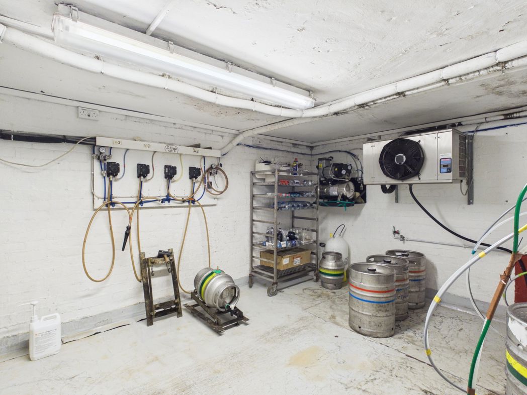 Property image 11 of 22