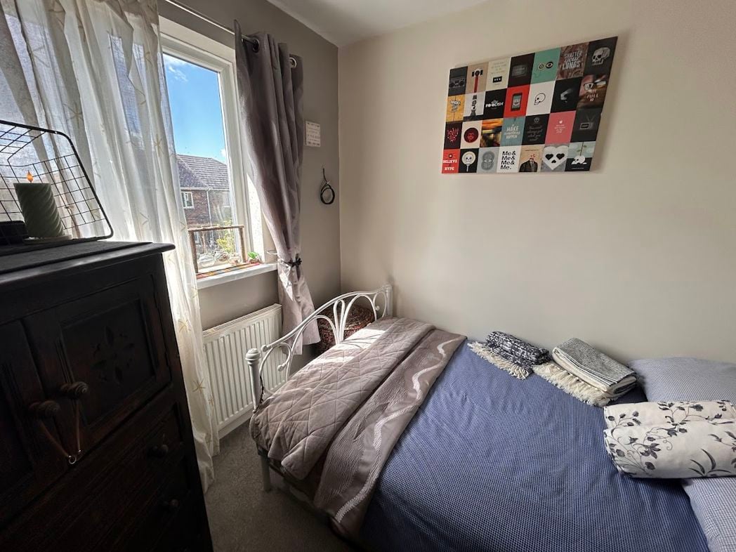 Property image 10 of 12