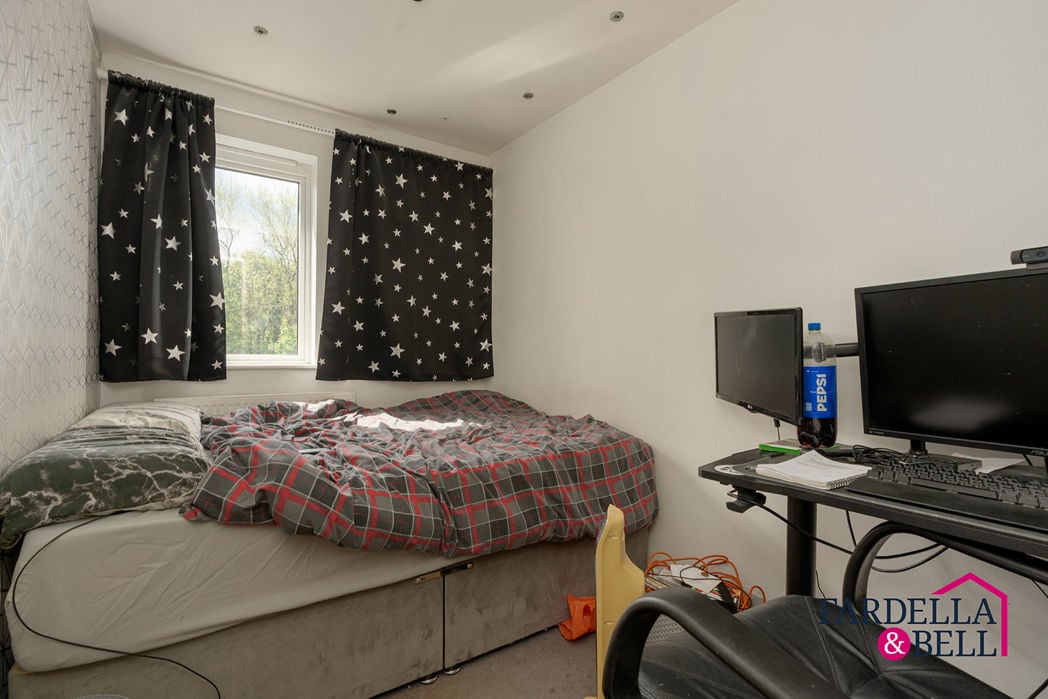 Property image 8 of 48