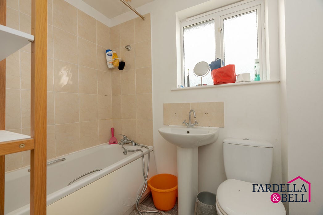 Property image 10 of 48