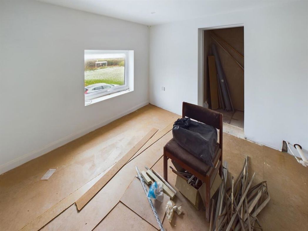 Property image 15 of 28
