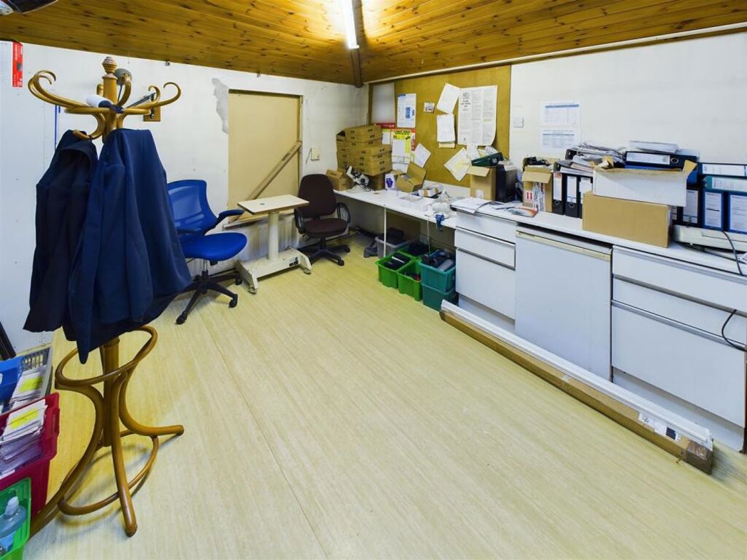 Property image 18 of 28