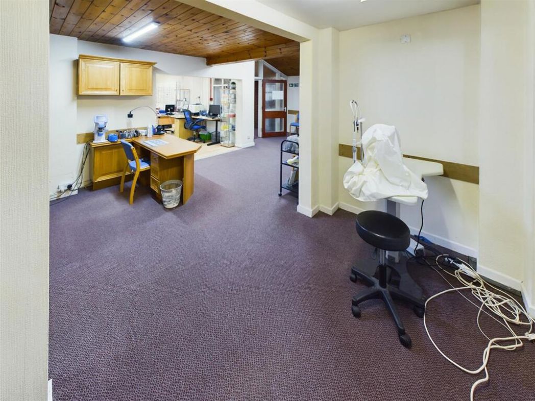 Property image 6 of 28