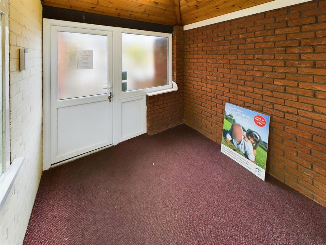 Property image 3 of 28